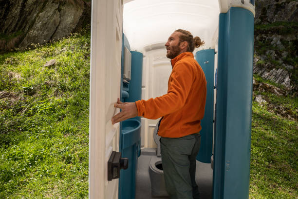 Best Portable restroom trailer rental  in Bloomfield Hills, MI